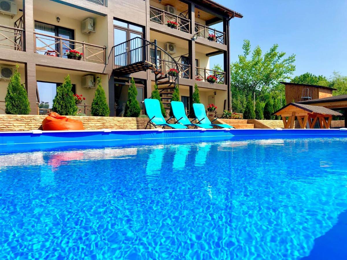 Hotel Mustaciosul Dunarii Ieşelniţa Exteriér fotografie