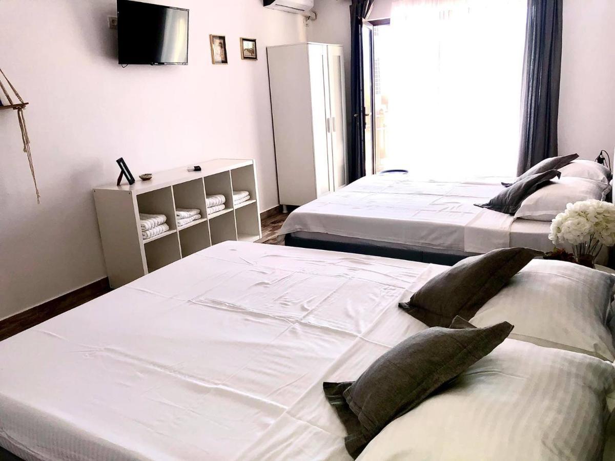 Hotel Mustaciosul Dunarii Ieşelniţa Exteriér fotografie