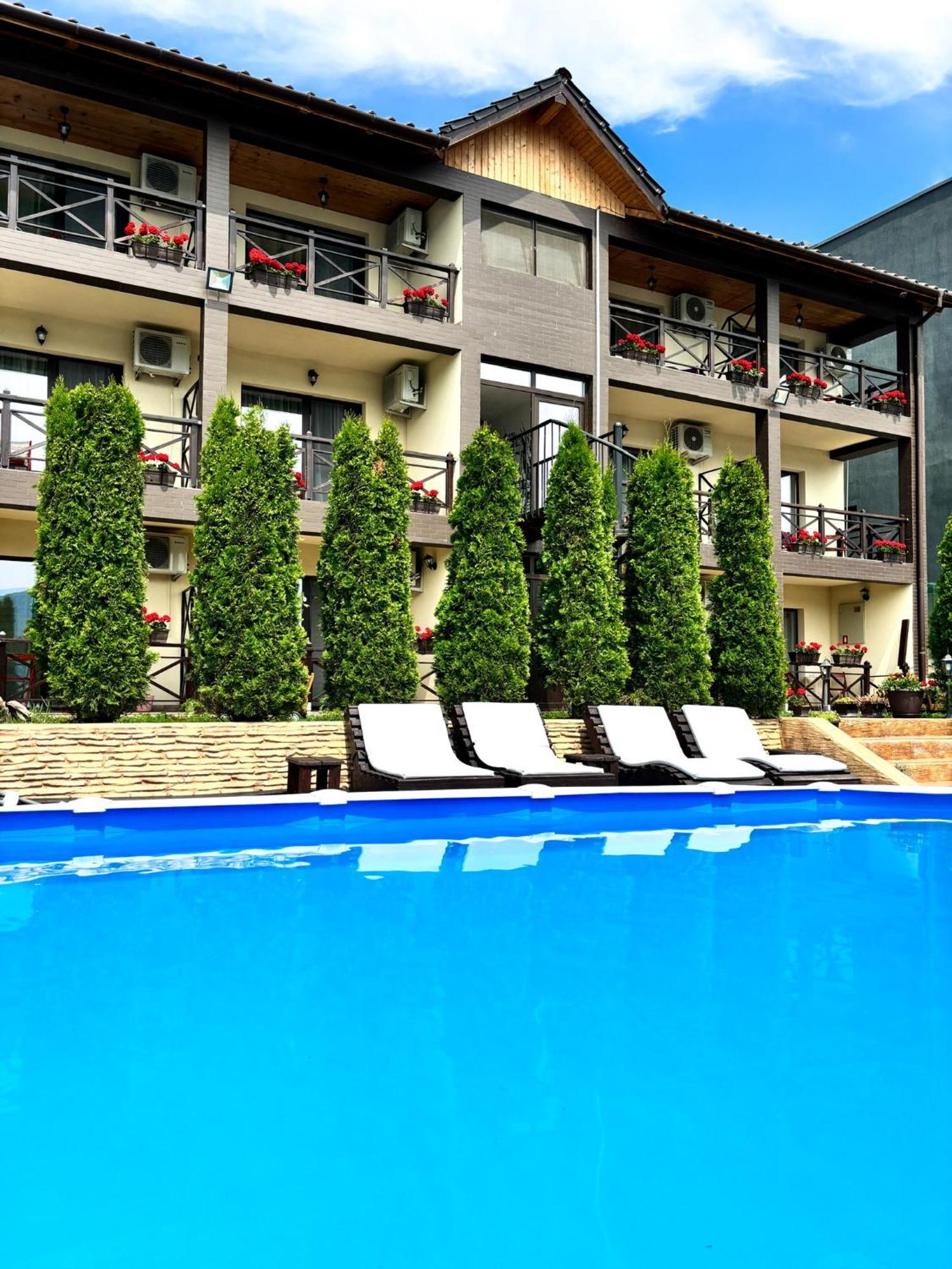 Hotel Mustaciosul Dunarii Ieşelniţa Exteriér fotografie