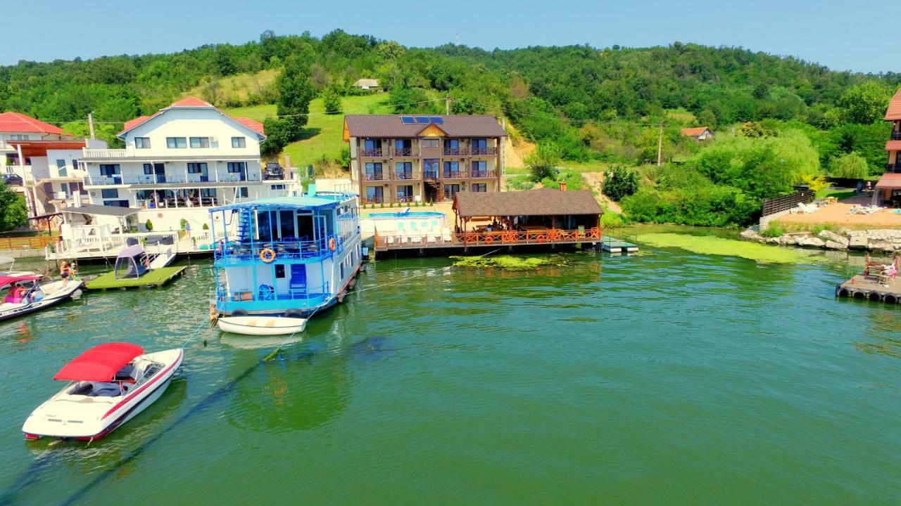 Hotel Mustaciosul Dunarii Ieşelniţa Exteriér fotografie