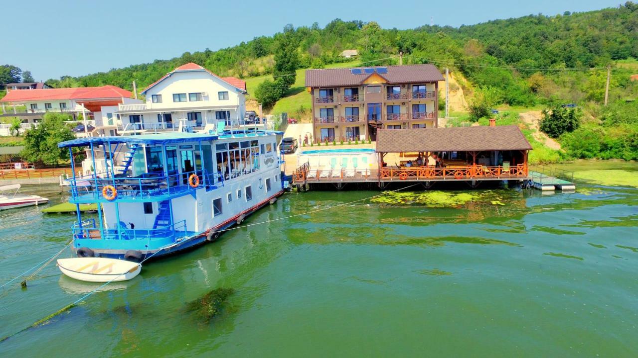 Hotel Mustaciosul Dunarii Ieşelniţa Exteriér fotografie
